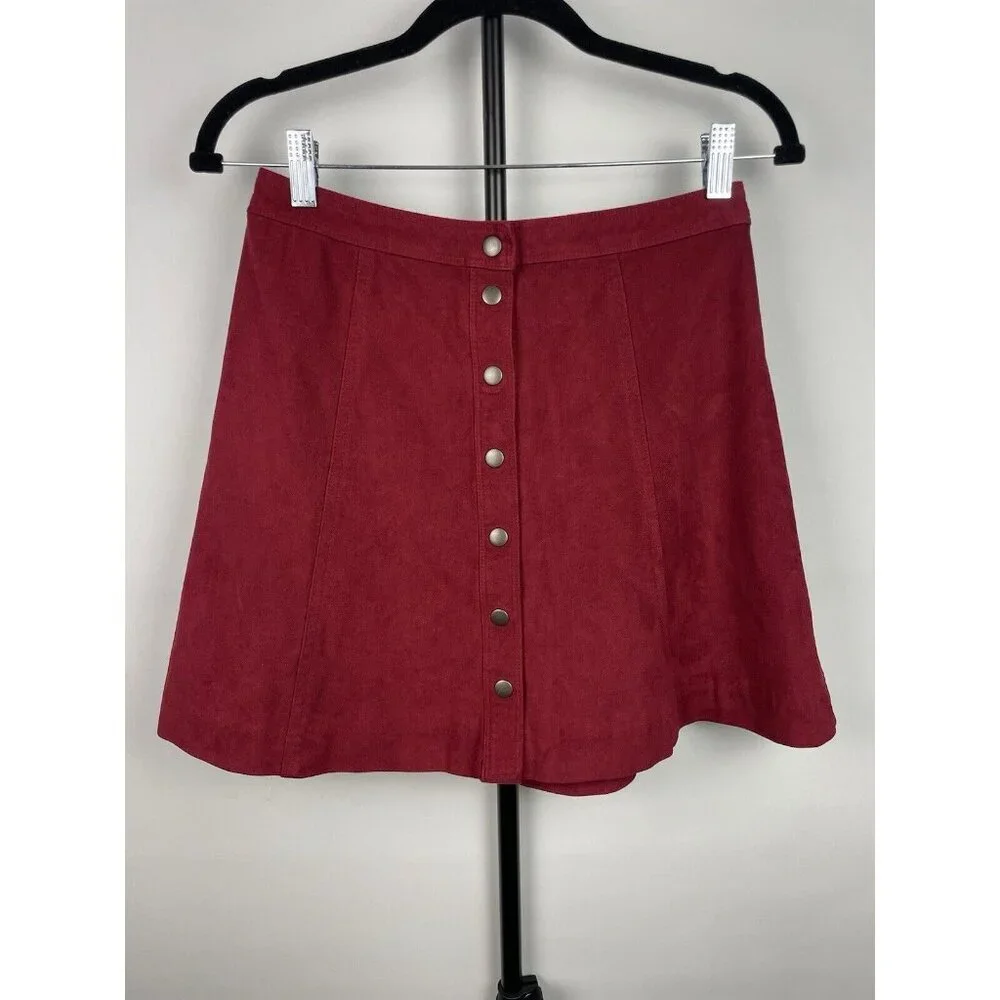 Abercrombie & Fitch Red Faux Suedeβ Snap Button Front Mini A-Line Skirt Size 4 - Picture 1 of 5